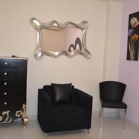 Hostal Mont Royal Alicante Exterior photo